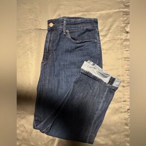 Signature by Levi Strauss Dark Wash Capri Denim Jeans